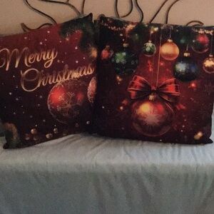 Pillows-Item 8- Set of two Holiday pillows